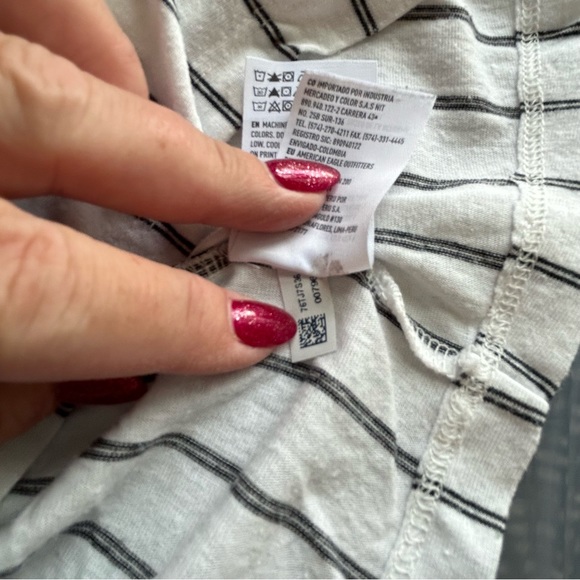 American Eagle white with black vertical stripes blouse Size M - Picture 3 of 10